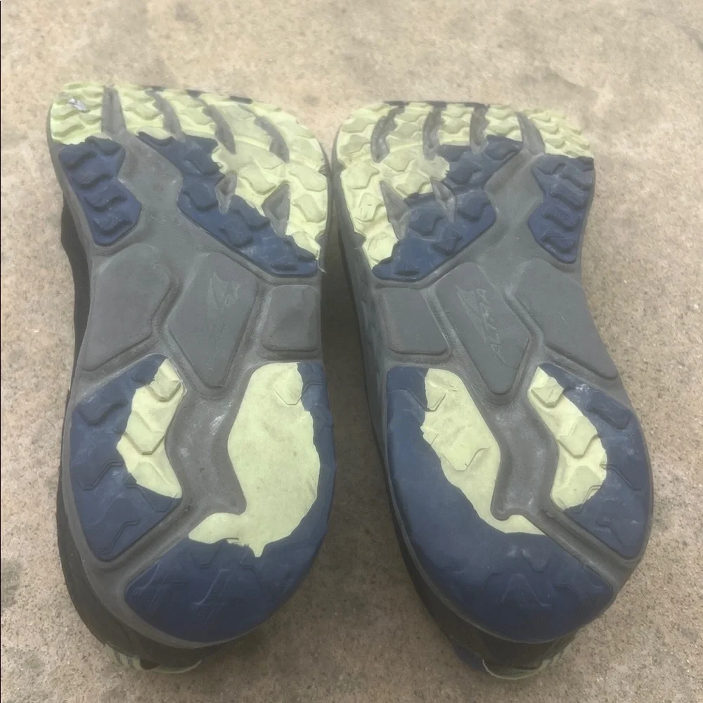 Altra outroad men